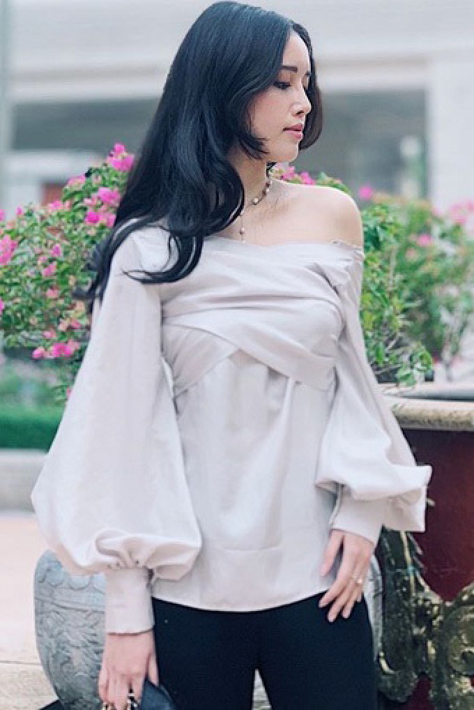 Hội chị em xinh đẹp của sao Việt: Nhà Nhã Phương có 4 “nàng tiên”, chị gái lấn át Ngọc Trinh
