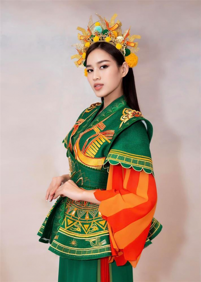 7 trang phục dân tộc cùng hoa hậu Việt chinh chiến quốc tế năm 2021: Khánh Vân - Thùy Tiên, ai đỉnh nhất?