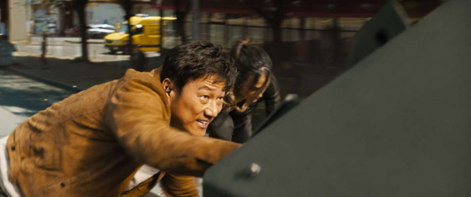 Bất ngờ chưa: Han trở về từ cõi chết, mang công lý thực sự cho thương hiệu Fast & Furious?