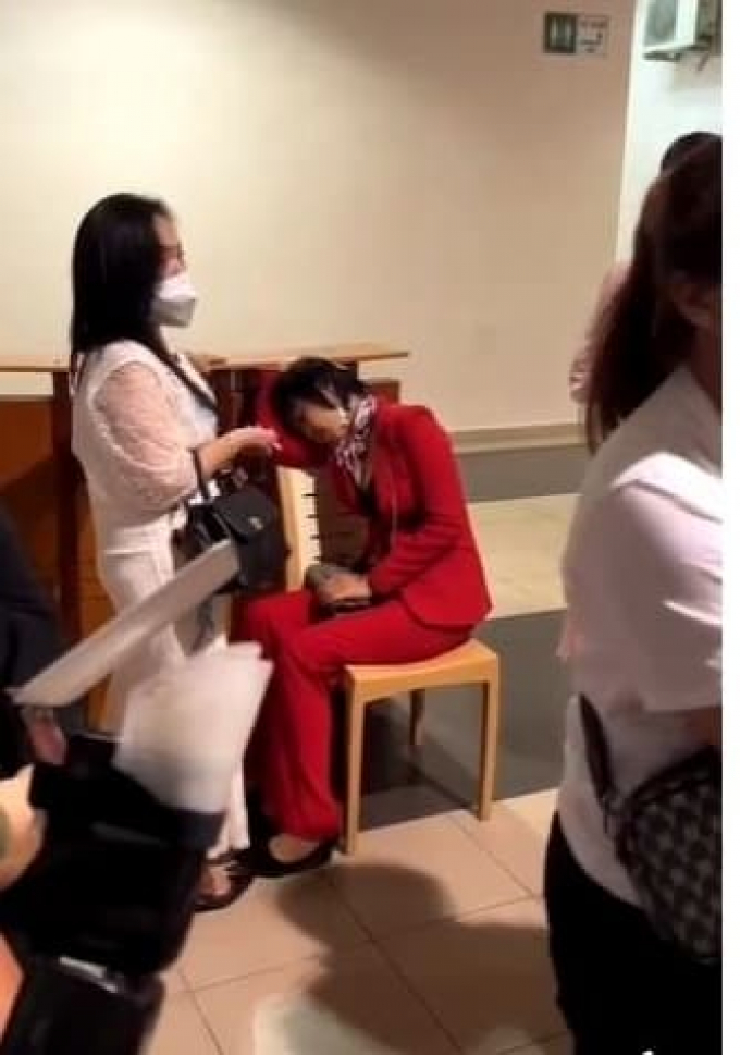 Thùy Tiên giải thích về clip mẹ ruột lủi thủi bắt xe ôm về sau buổi chào đón hoành tráng của con gái