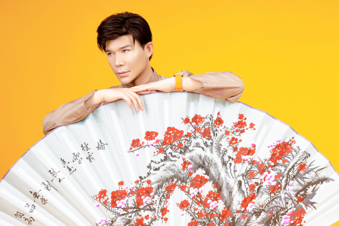 Nathan Lee khoe vẻ điển trai với áo dài cách tân trong bộ ảnh mừng Xuân Nhâm Dần