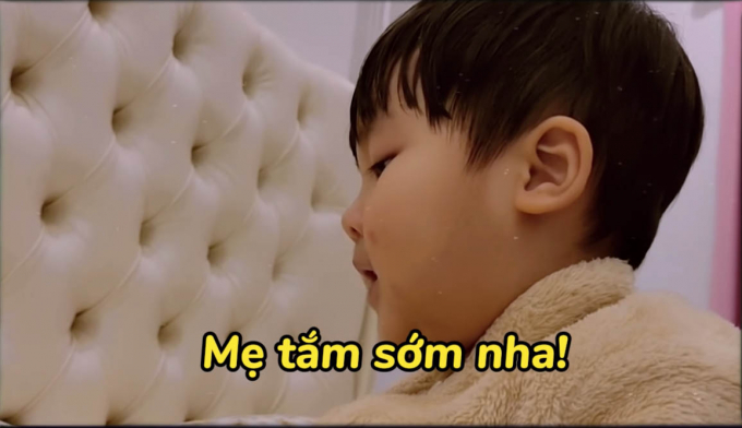 Con trai Hòa Minzy bộc lộ khả năng ca hát, bất ngờ nhắn nhủ mẹ 1 câu khiến ai cũng xót xa