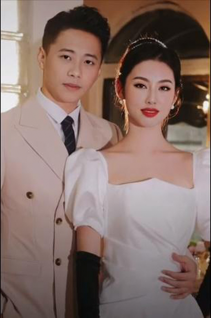 Hoa hậu Thùy Tiên để lộ ảnh cưới sau 3 tháng đăng quang, chú rể điển trai cực xứng đôi?