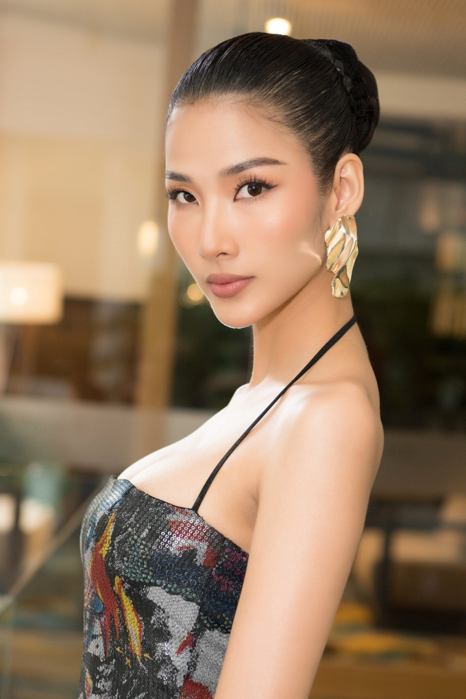 Hoàng Thùy mắc Covid-19, nghi ngờ lây nhiễm khi tham gia họp báo Hoa hậu Hoàn vũ Việt Nam 2022