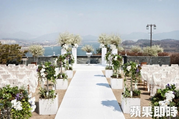 Công bố ngày cưới của Hyun Bin - Son Ye Jin, fans dự đoán sẽ là một hôn lễ kín như bưng