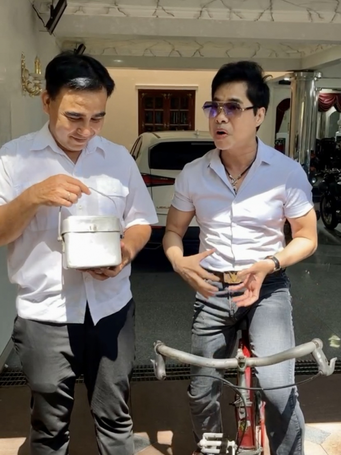 Quyền Linh: Tôi từng đạp xe chở Ngọc Sơn đi hát, ăn chung ngủ chung