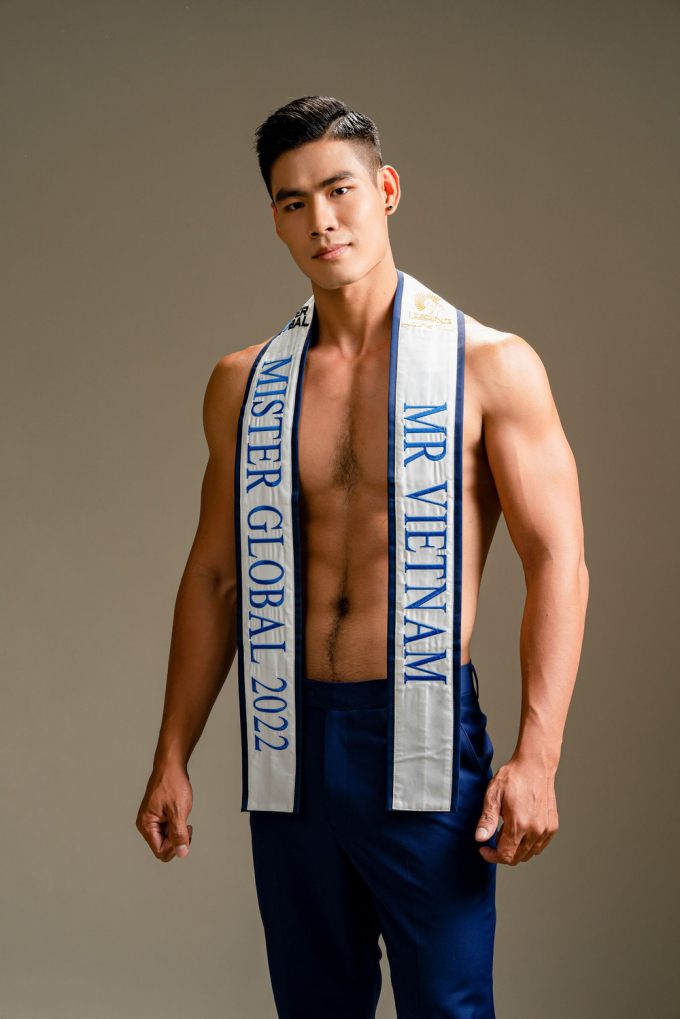 Đại diện Việt Nam - Danh Chiếu Linh giành ngôi Á vương 1 Mister Global 2022