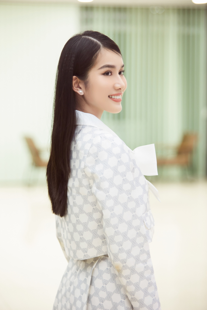 Á hậu Phương Anh trở thành MC của VTV: Profile quá ấn tượng của chiến binh Việt Nam tại Miss International 2022