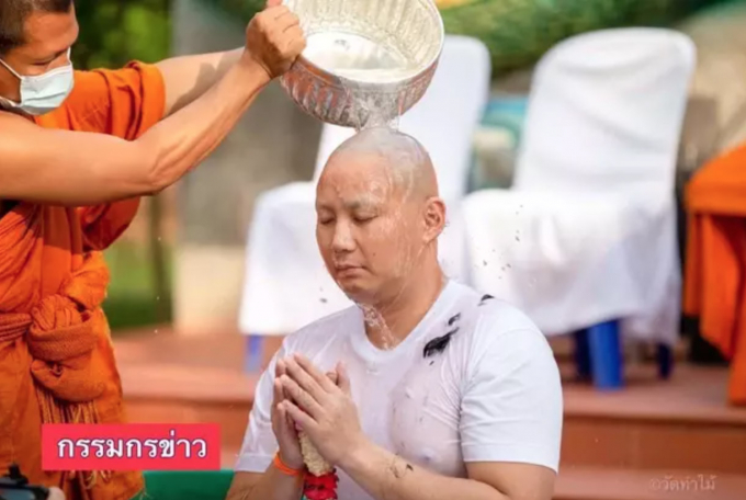 Mẹ Tangmo Nida tiếp tục xét nghiệm tử thi, 2 đại gia đáng nghi bồi thường 21 tỷ xuống tóc xuất gia