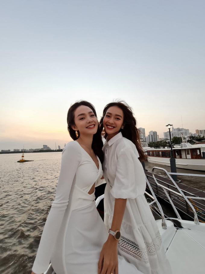 Lộ bằng chứng Minh Hằng được chồng doanh nhân cầu hôn từ 1 năm trước, đến gần đám cưới mới công khai