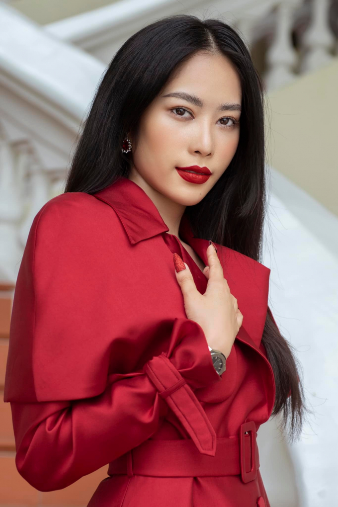 Nam Em bị chất vấn chuyện tuổi tác và nguy cơ trắng tay tại Miss World Vietnam: Câu trả lời chuẩn hoa hậu