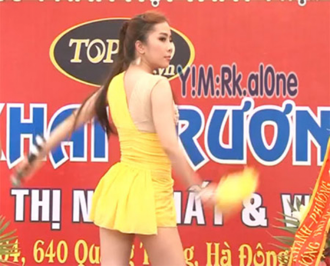 Sao Việt ét o ét khi lộ hát nhép: Erik, Thu Thuỷ phản ứng nhanh, Bích Phương đóng băng khi bị giật micro