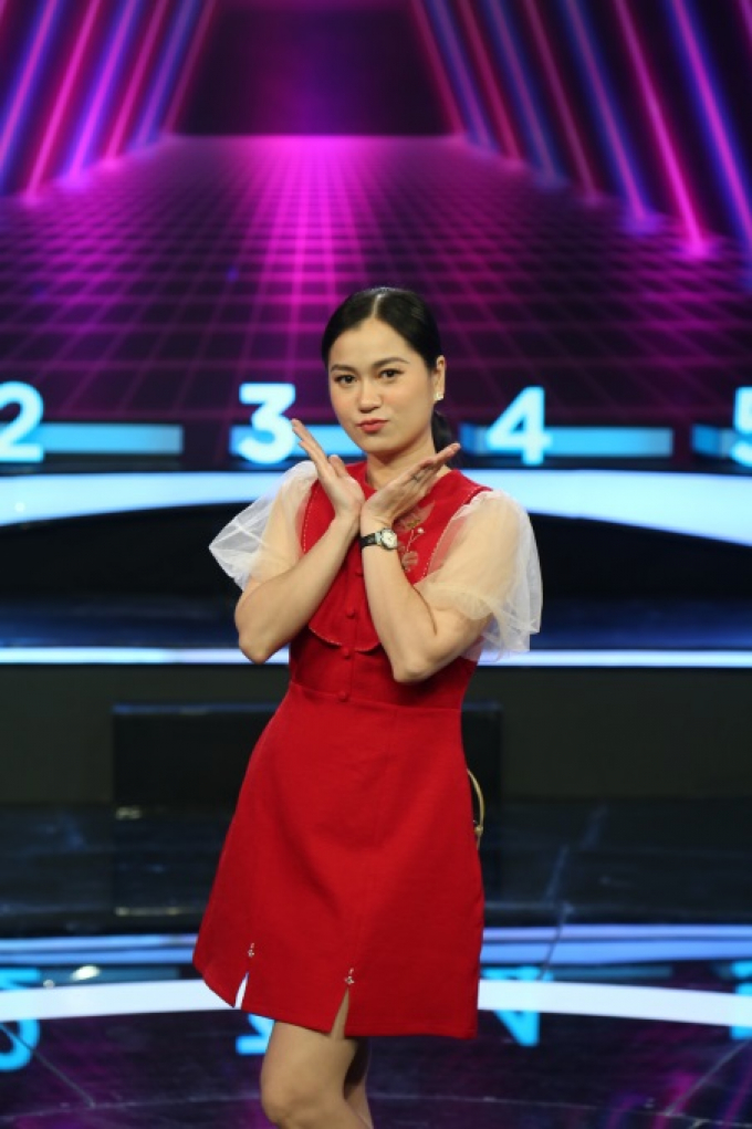 Bất ngờ với giọng hát ngọt lịm của Lâm Vỹ Dạ khi cover bản hit của cố ca sĩ Phi Nhung