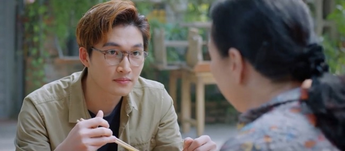 Huyền Lizzie khoe visual đỉnh cao trên đất Nhật, bóc mẽ Đình Tú quá “lươn lẹo”