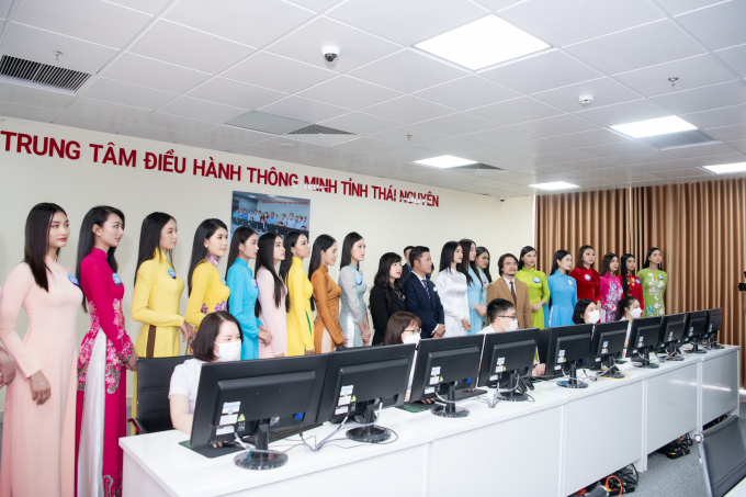 Top 64 Miss World Vietnam khoe sắc với áo dài, Lương Thùy Linh - Kiều Loan đúng là ở 1 đẳng cấp khác