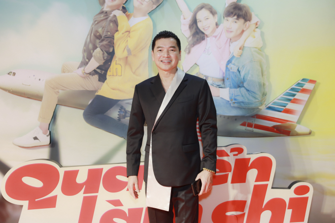 Đi muộn, diễn viên Duy Khánh chạy tụt quần để kịp tham gia họp báo phim mới
