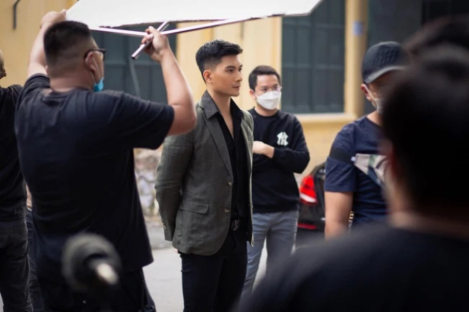 Tình trẻ bị chê khi đóng Thương ngày nắng về, Lệ Quyên được MC VTV triệu hồi để nhờ một điều