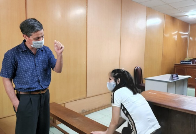 Không thấy bạn trai đeo nhẫn cưới, thiếu nữ rút dao trút giận và lĩnh 20 năm tù Không thấy bạn trai đeo nhẫn cưới, thiếu nữ rút dao trút giận và lĩnh 20 năm tù