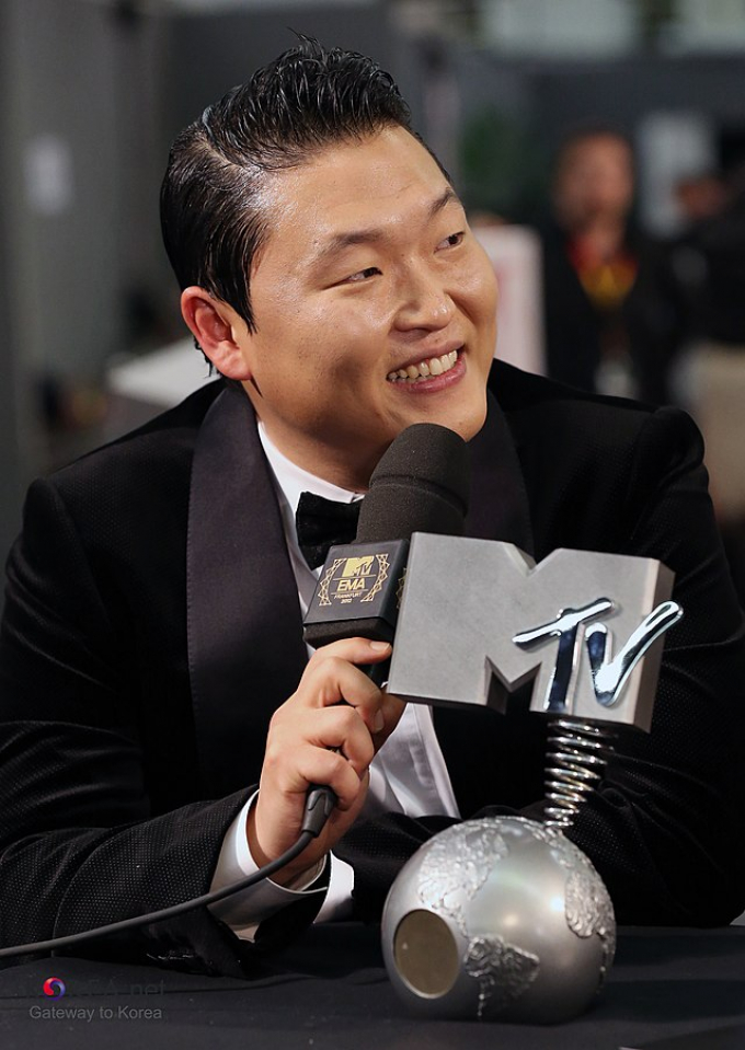 Huyền thoại Gangnam Style - PSY thông báo trở lại, tiên đoán về một bản hit bùng nổ tiếp theo