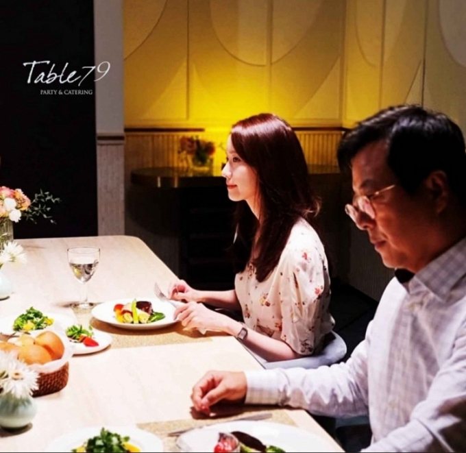 Phim mới của vợ chồng Lee Jong Suk và Yoona - Big Mouse lên lịch phát sóng vào giữa tháng 7