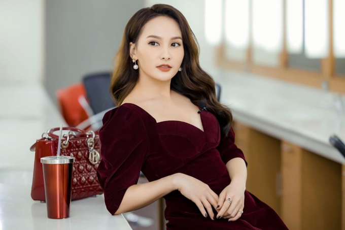 Cuộc sống như mơ của mẹ bỉm Bảo Thanh: nhan sắc vạn người mê, chồng yêu chiều toàn tặng quà tiền tỷ