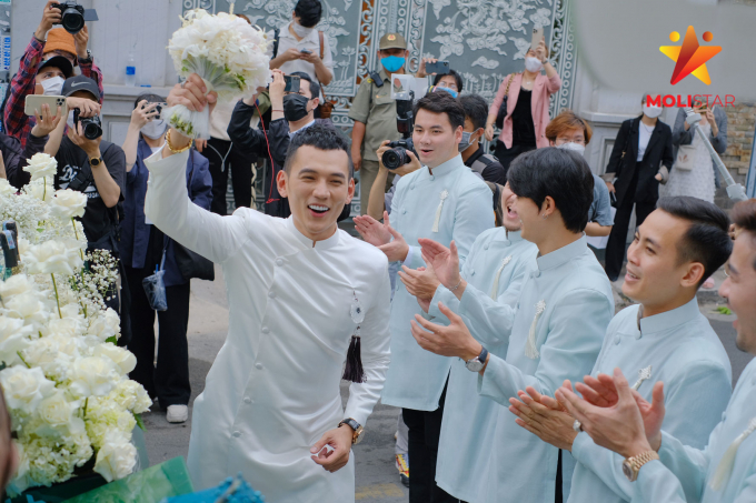 Đám cưới Phương Trinh Jolie - Lý Bình: Cô dâu nhận sính lễ 130 cây vàng cùng “núi trang sức” tiền tỷ