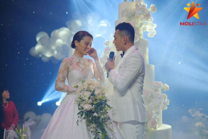 Hé lộ lý do vợ chồng Lương Thế Thành vắng mặt tại đám cưới của bạn thân Lý Bình - Phương Trinh Jolie