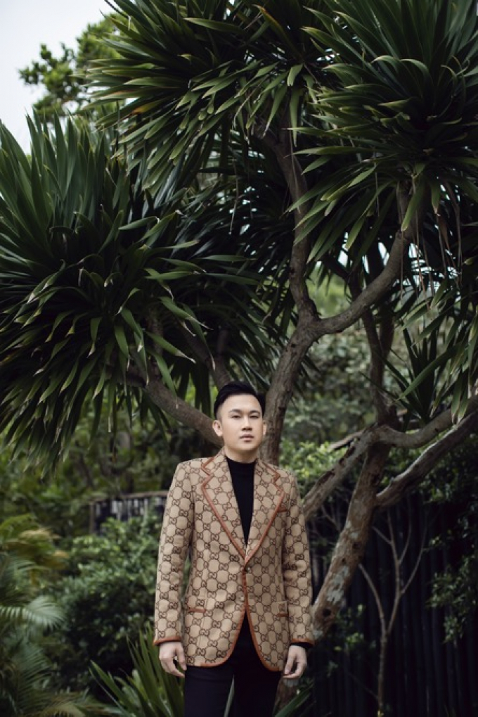 Phong cách thời trang đẳng cấp của Dương Triệu Vũ: phủ cây hàng hiệu từ đầu đến chân