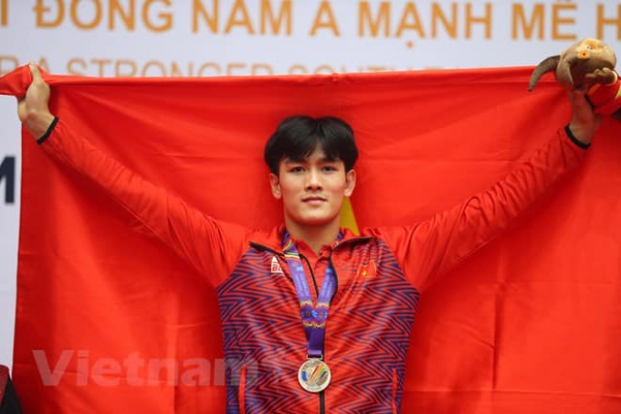 Bùi Mạnh Hùng: Nam thần đấu vật đẹp trai, cực menly lại xuất sắc ẵm huy chương vàng SEA Games