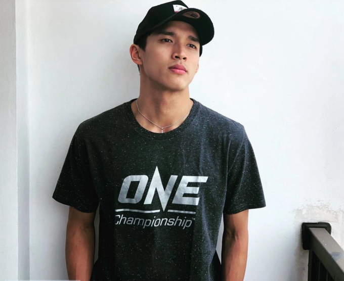 Thần đồng cầu lông của Indonesia - Jonatan Christie: Điển trai như tài tử, body 6 múi khiến fans mê mệt