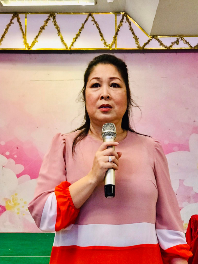 Quá tiếc nuối: NSƯT Trịnh Kim Chi bất lực, không cứu được sân khấu kịch của NSND Hồng Vân