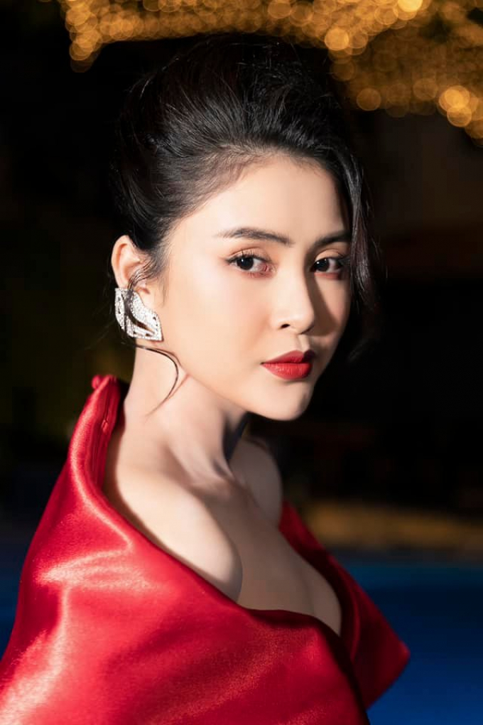Tân Hoa hậu Du lịch: Nhan sắc rạng rỡ nhưng thi ứng xử như rặn chữ, bị nghi học thuộc câu trả lời