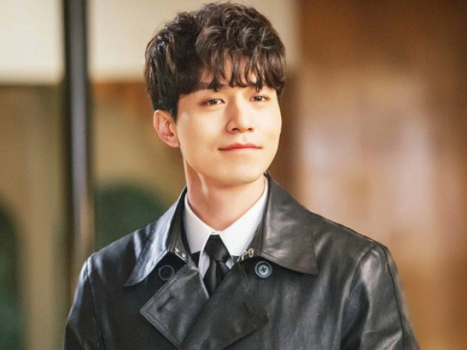 Lee Dong Wook muốn kết hôn trước tuổi 50, hứng thú với phụ nữ để tóc ngắn