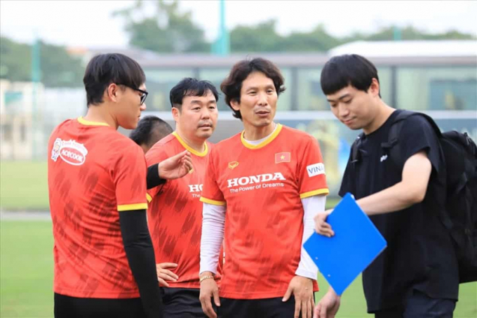 Tân HLV trưởng U23 Việt Nam cảnh báo học trò: Tôi khác HLV Park Hang-seo