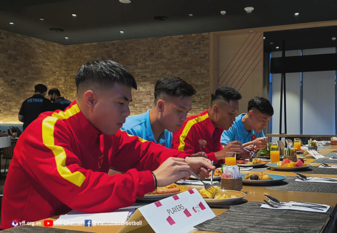 U23 Việt Nam có mặt tại UAE, chuẩn bị cho VCK U23 châu Á