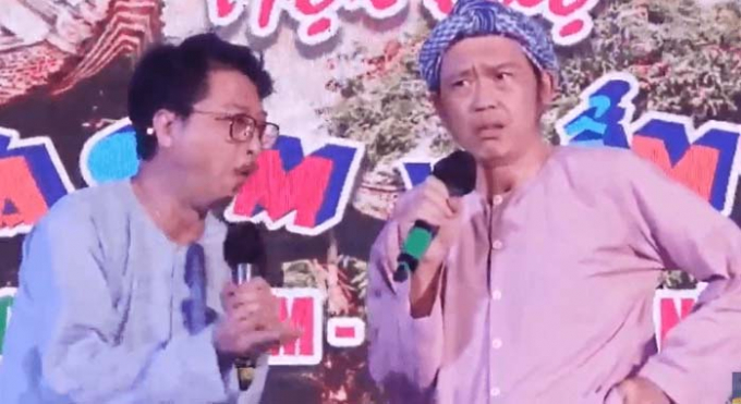 Xôn xao video Hoài Linh, Hứa Minh Đạt bị tấn công khi biểu diễn trên sân khấu, thực hư ra sao?