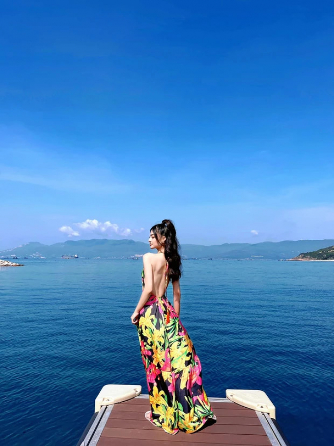Dàn Hoa hậu, Á hậu khoe lưng ong khi đi biển mùa hè: Đỗ Thị Hà, Lương Thùy Linh đẹp mê mẩn