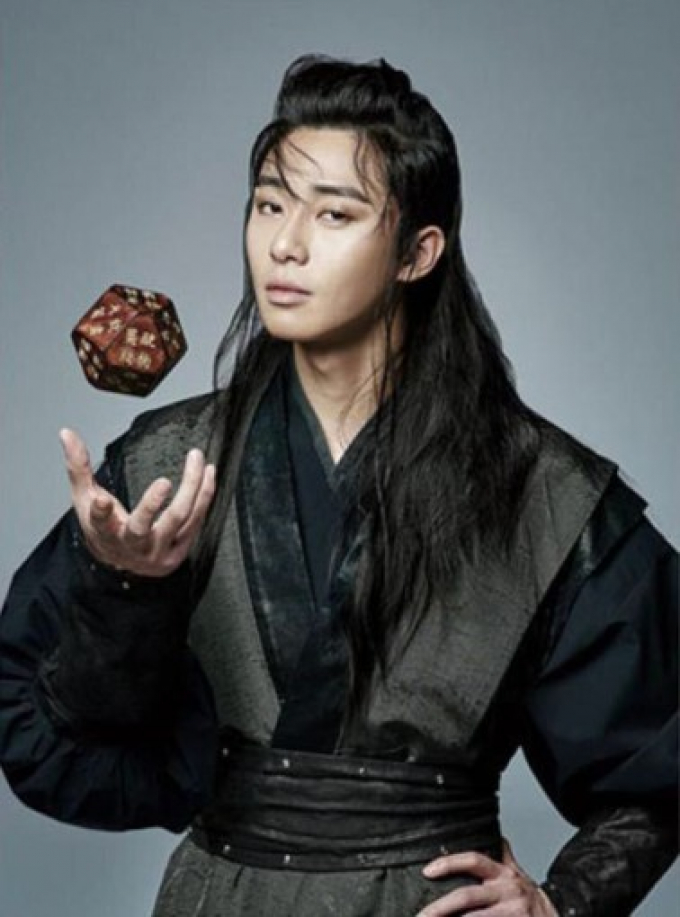 Buồn của Lee Min Ho, Lee Dong Wook: Toàn trai đẹp nhưng lại bị chê xấu trong phim mới