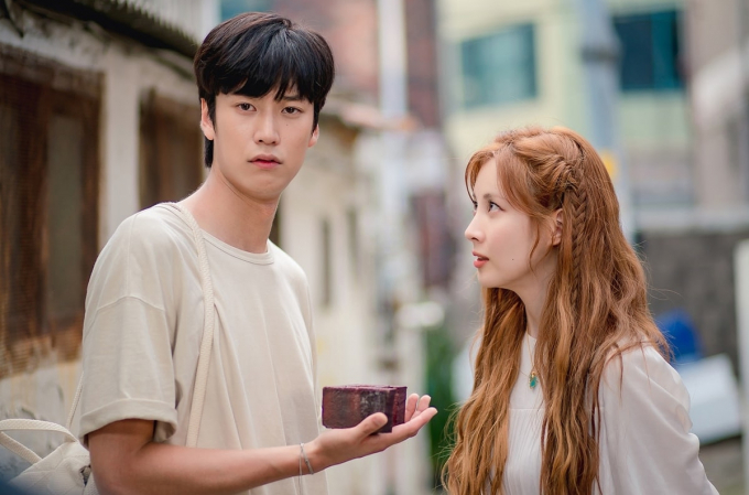 Hoàng tử của Seohyun trong phim mới: Đổi đời nhờ vai diễn ứng biến 80% thoại đóng cùng Kim So Hyun