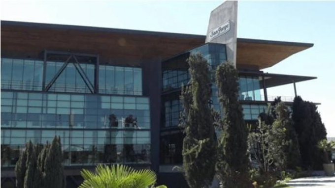 Chile: Công ty gửi nhầm 330 tháng lương, nhân viên lập tức biến mất không dấu vết