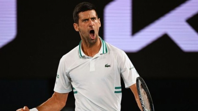 Djokovic kéo dài chuỗi toàn thắng ấn tượng ở Wimbledon