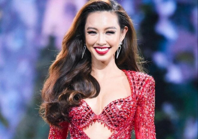 Hoa hậu Thùy Tiên nhận tín hiệu vũ trụ đoán đề thi Văn THPT nhưng không ai tin và cái kết bất ngờ