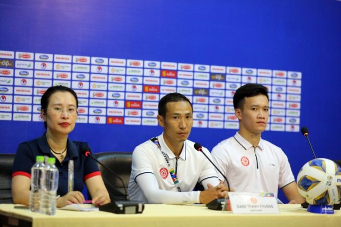 AFC bất ngờ vinh danh Viettel FC và Hoàng Đức