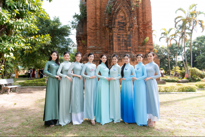 Top 38 Miss World Vietnam 2022 nền nã với áo dài, Nam Em bừng sáng chiếm trọn spotlight