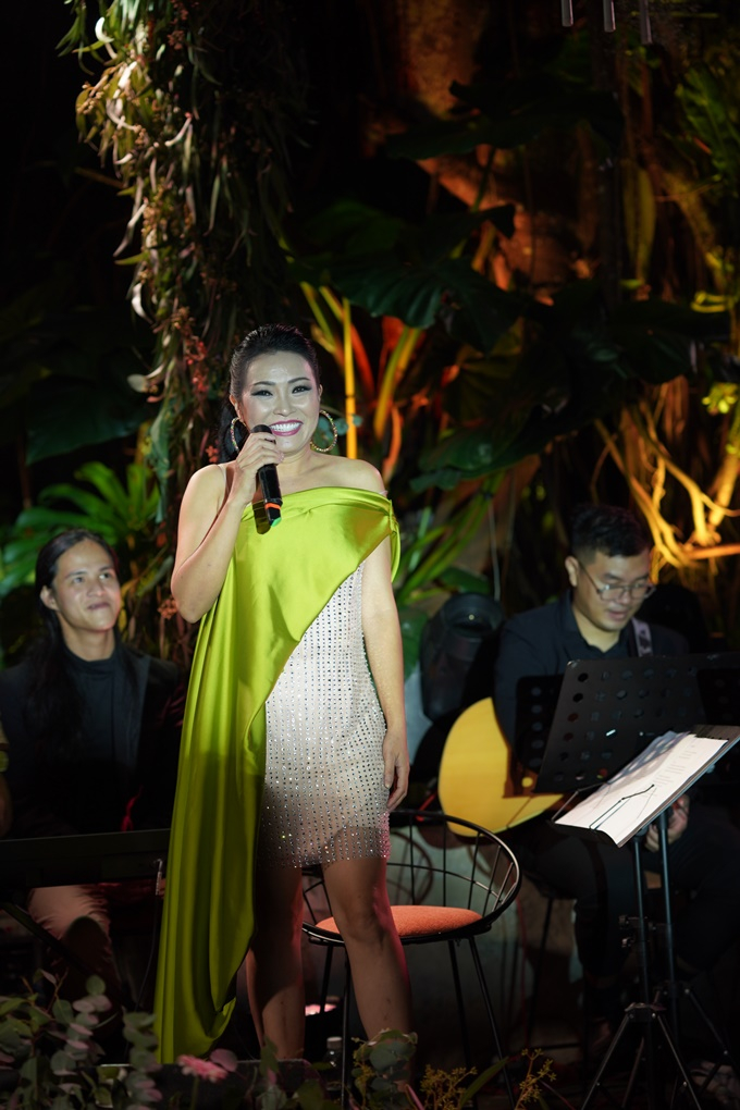 Phương Thanh khởi động chuỗi show private 2022 bằng đêm diễn đầy chất thơ ở Đà Lạt