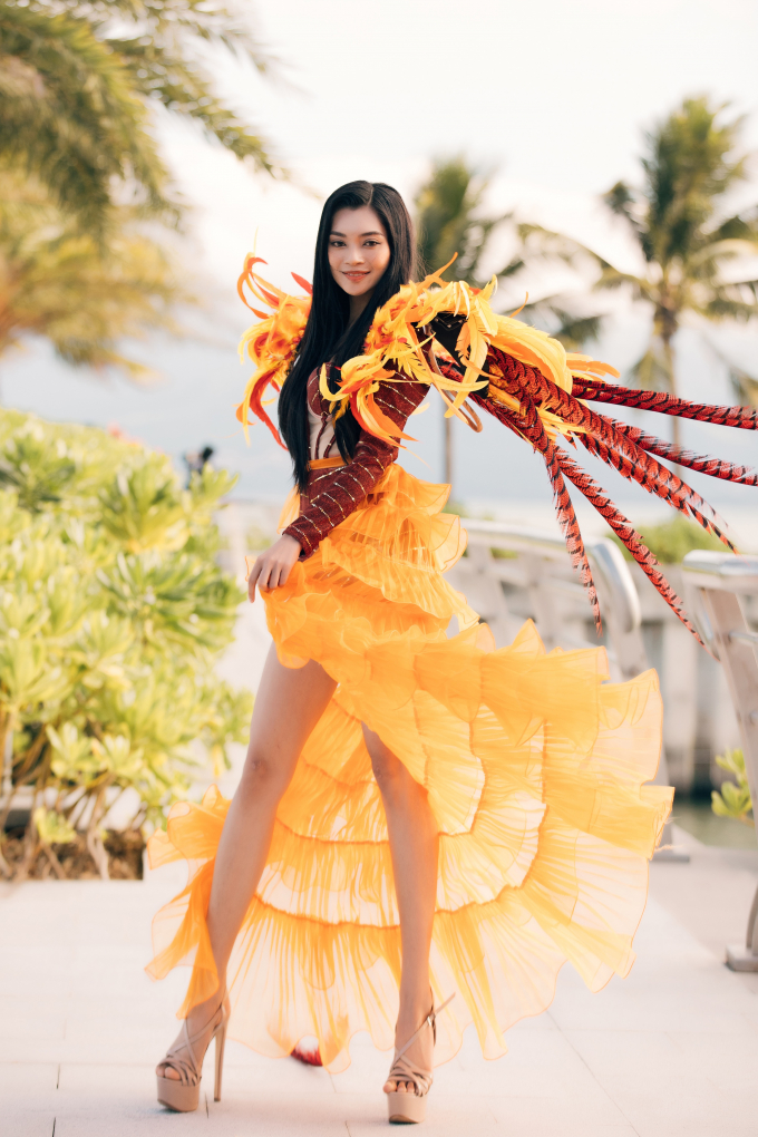 Vướng tranh cãi về màn diễu hành xôi thịt, lễ hội Street Carnival Miss World Vietnam có đáng bị chê tơi tả?