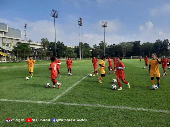 HLV Akira Ijiri của Việt Nam muốn nâng tầm bóng đá Đông Nam Á