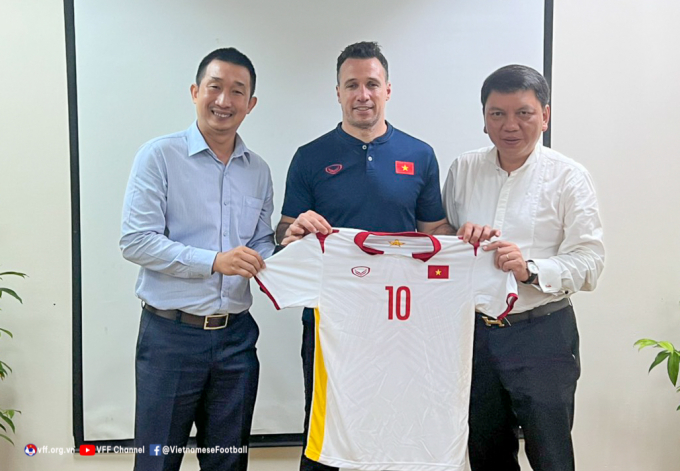 VFF bất ngờ mời HLV vô địch World Cup dẫn dắt ĐT Futsal Việt Nam