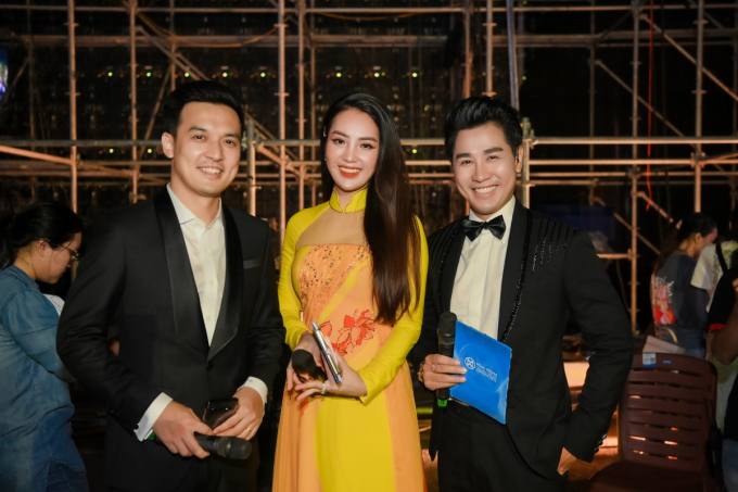 Nguyên Khang và Thụy Vân song kiếm hợp bích tại chung kết Miss World Vietnam 2022
