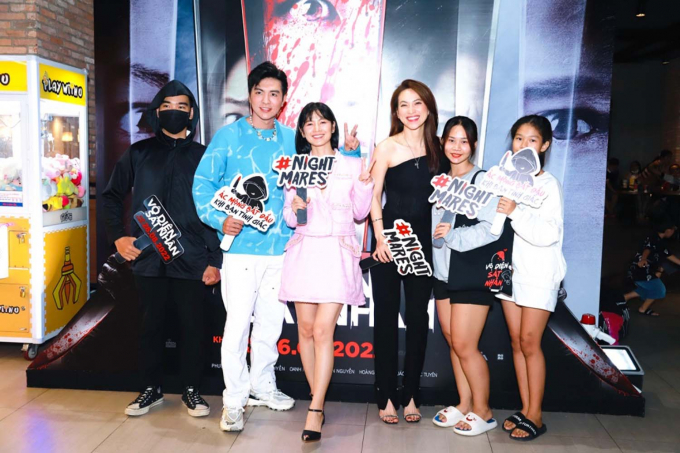 Phương Anh Đào, Oanh Kiều đọ sắc tại Cine Tour Vô diện sát nhân nhưng fans chỉ chú ý Steven Nguyễn